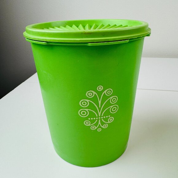 VTG Tupperware 2 piece round storage set apple green canisters - Picture 4 of 7